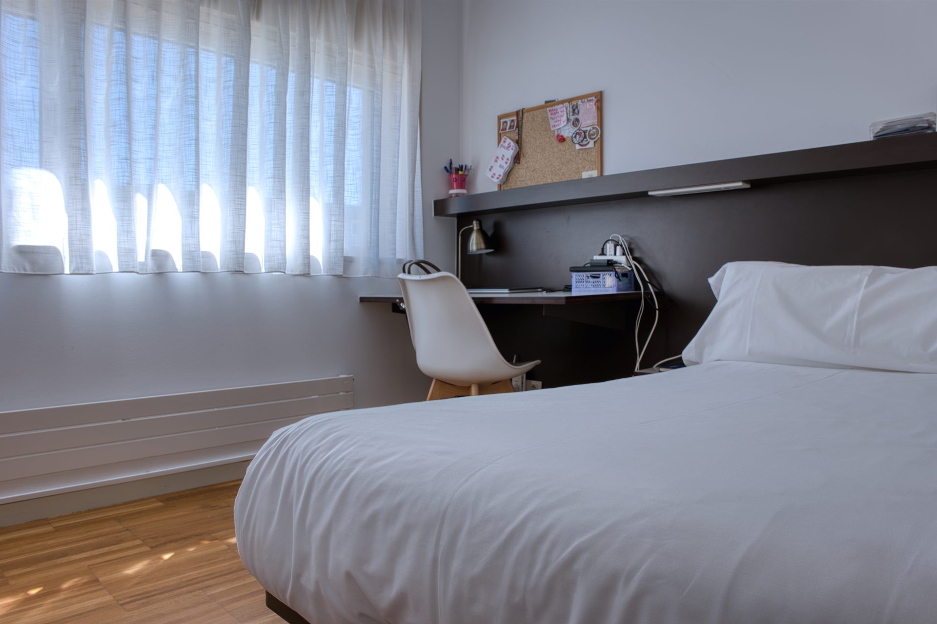Habitación individual para universitarios en Hospedería San Froilán